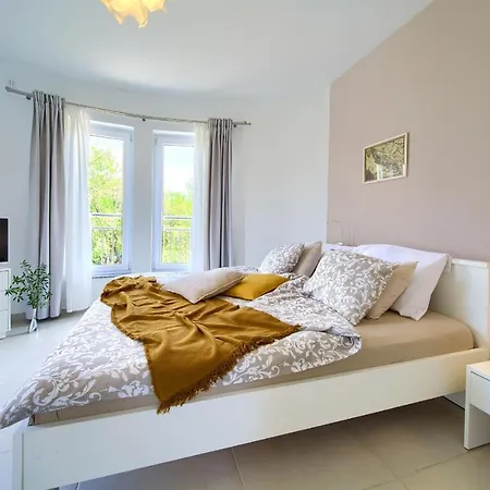 Apartament Plese