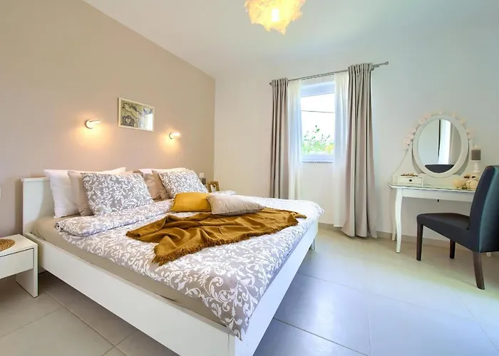 公寓 Plese Zgaljic